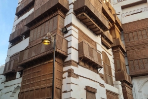 Jeddah: City tour include old Jeddah OR Safari