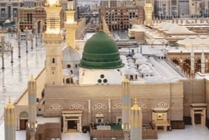 ジェッダ：メッカ、メディナ、ウムラ巡礼ツアーをご案内します