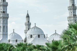 ジェッダ：メッカ、メディナ、ウムラ巡礼ツアーをご案内します