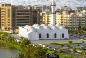 ジェッダ：メッカ、メディナ、ウムラ巡礼ツアーをご案内します