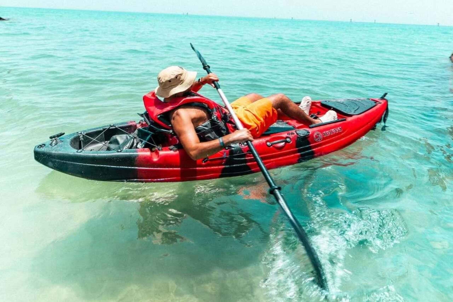 Aventura matutina en kayak por el mar Rojo en Yeda