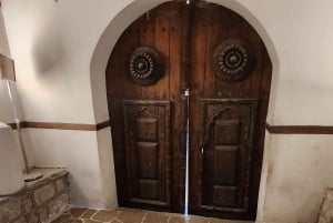 Jeddah: PRIVATE Tour Al Balad with A local Certified Guide