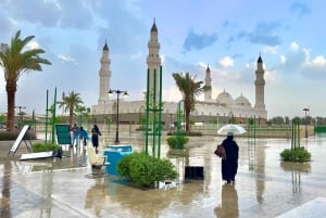 Medina: Uhud Mountain and Seven Mosques Experience Tour