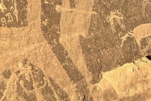 Najran: visita guiada de 2 dias a Al-Ukhdood e aos poços de Hima