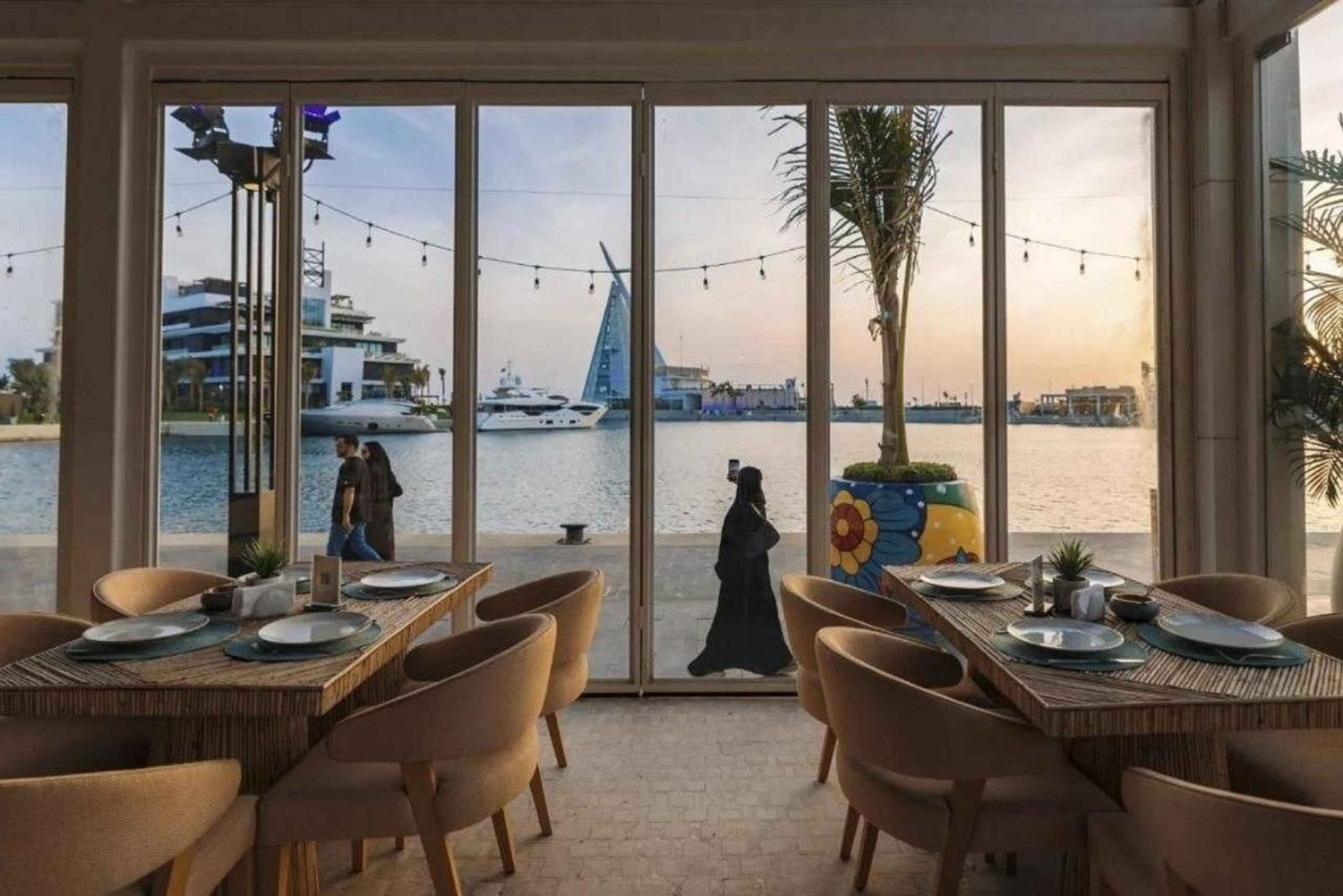 Private Ganztagestour durch Jeddah: Von Al Balad zur Corniche