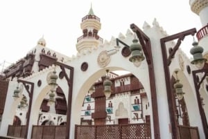 Privétour van een hele dag door Jeddah: van Al Balad naar de Corniche