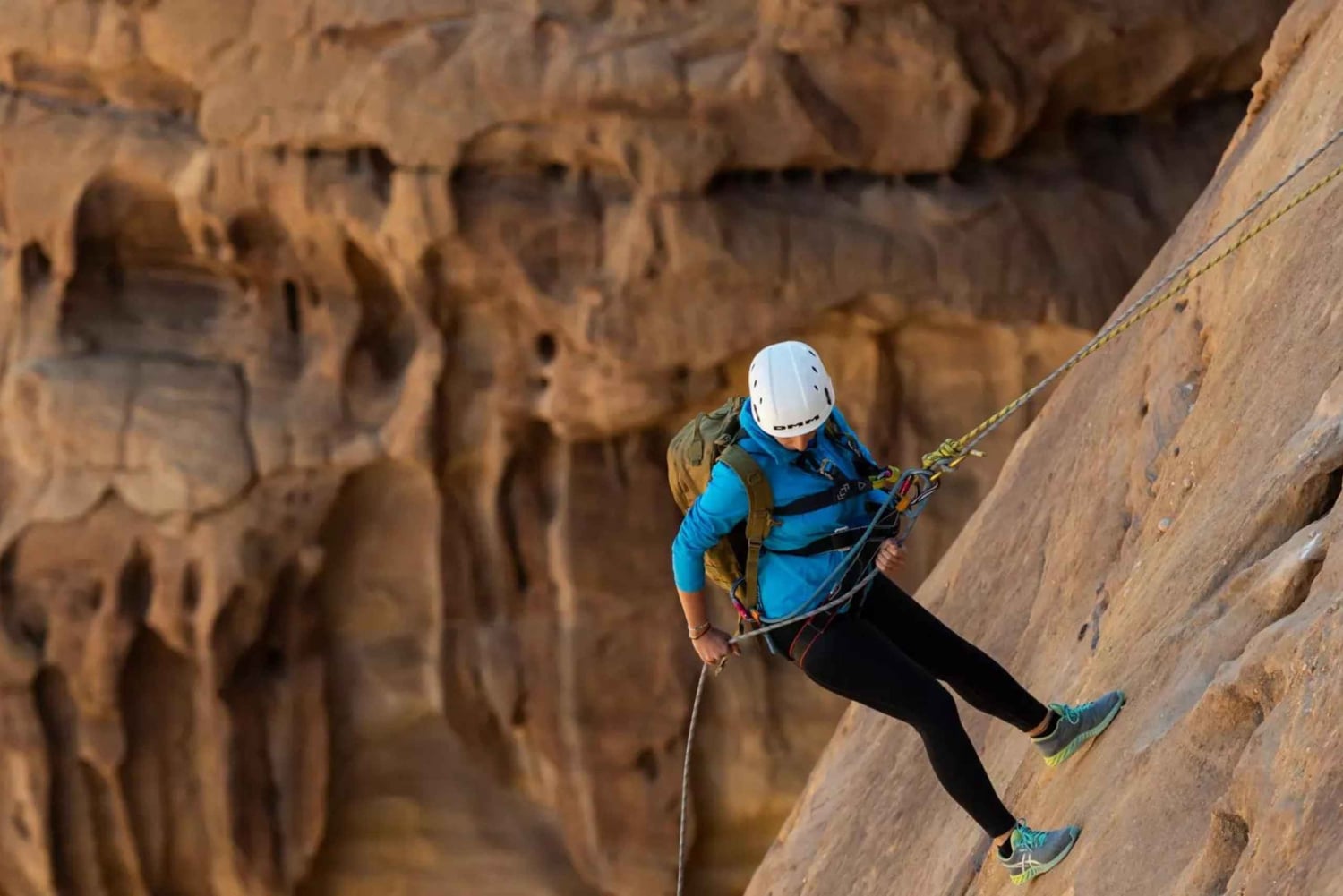 Private Abseiling in Alula Desert.