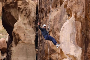 Private Abseiling in Alula Desert.