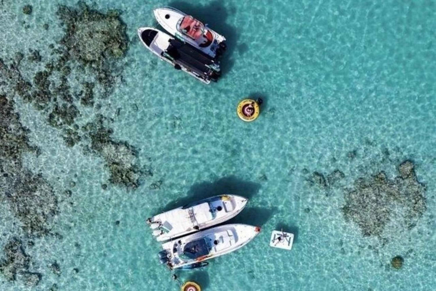 Fuga sul Mar Rosso: esperienza in barca premium a Bayada Island