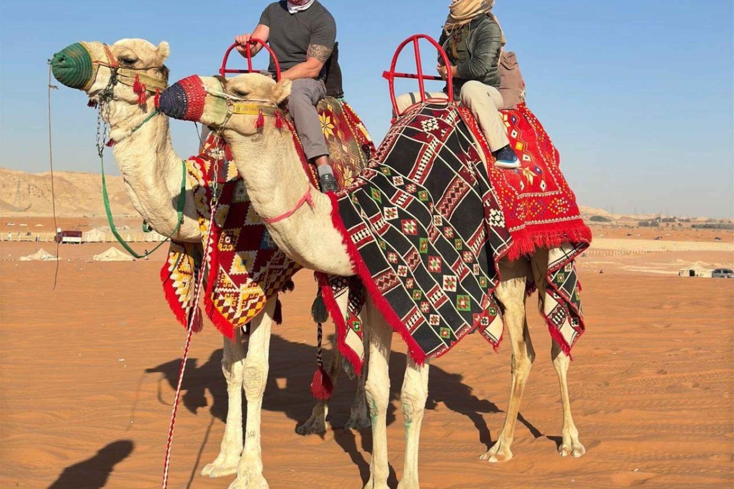 Riad: Kamelritt durch die Wüste, ATV-Tour und Snacks