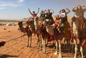 Riyadh: giro in cammello nel deserto, tour in quad e snack