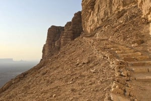 Riyadh: Edge of the World and Darb Al-Manjoor, VIP treatment