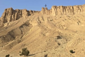 Riyadh: Edge of the World and Darb Al-Manjoor, VIP treatment