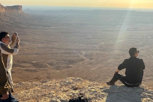 Riyadh: Världens ände och hjortreservat – offroad-tur med fyrhjulsdrivna fordon
