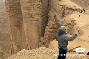 Riyadh: tour privato sul bordo del mondo con servizio navetta