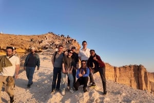 Riyadh: tour privato sul bordo del mondo con servizio navetta