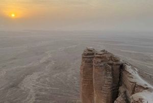 Эр-Рияд: Поход на закат и наблюдение за звездами на краю света