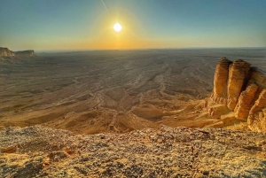 Эр-Рияд: Поход на закат и наблюдение за звездами на краю света