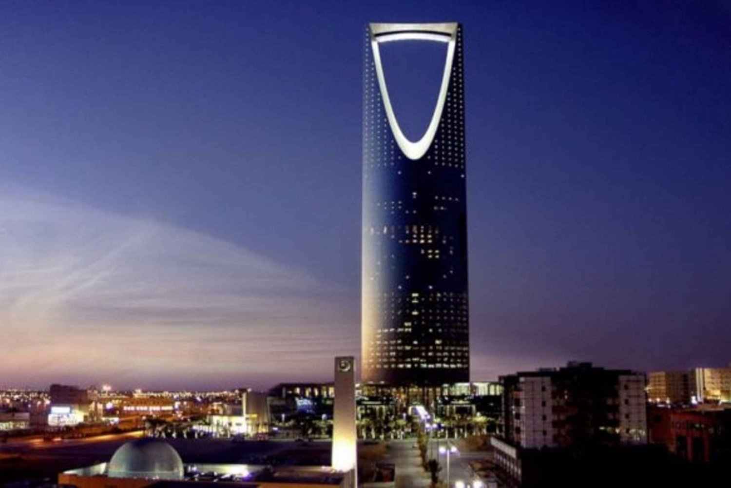 Riad: Excursão de 1 dia pela cidade com serviço de busca no hotel e almoço