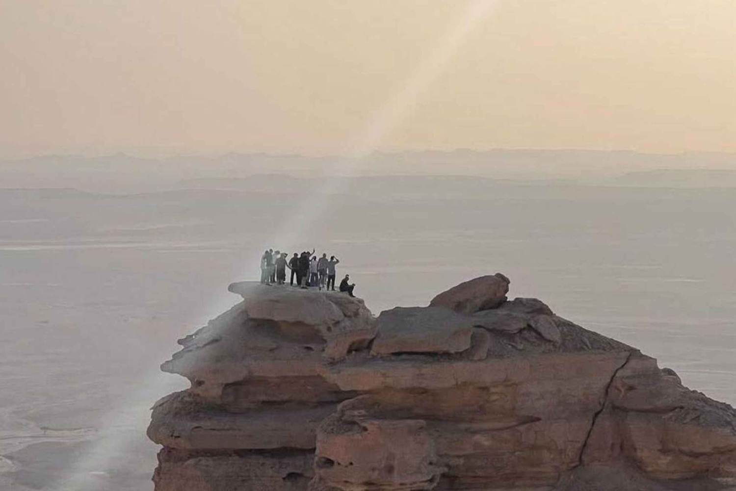 Riyadh: Gruppeomvisning ved verdens ende ved solnedgang