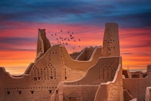 Riyadh: Geführte Tour mit historischen Wahrzeichen und Kaffee
