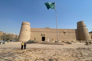 Riyadh Hoogtepunten stadstour & lokale culinaire ervaring