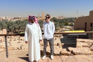 リヤド専用車による空港送迎付き乗り継ぎツアー