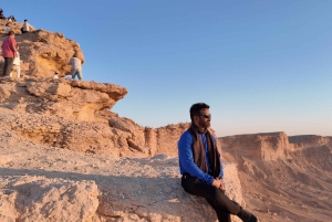 Provincia di Riyadh: tour al tramonto con cena al Confine del Mondo
