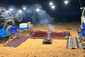 Riyadh: Kamelridning i de røde sandklitter, quadbike- og sandboardingeventyr