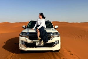 Riyadh: Tur til de røde sandklitter med quadbike og kameltur