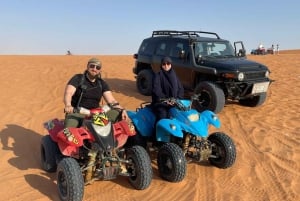 Riyadh: Kamelridning i de røde sandklitter, quadbike- og sandboardingeventyr