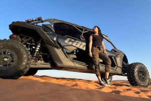 Riad: Punaisen hiekkan safari ja leiri