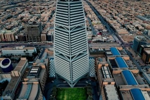 Riyadh: VIP City Tour with Dinner and hotel pickup