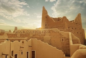 Riyadh: VIP Tour with Saudi Cuisine Meal and Hotel Pickup
