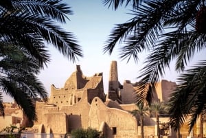Riyadh: VIP Tour with Saudi Cuisine Meal and Hotel Pickup