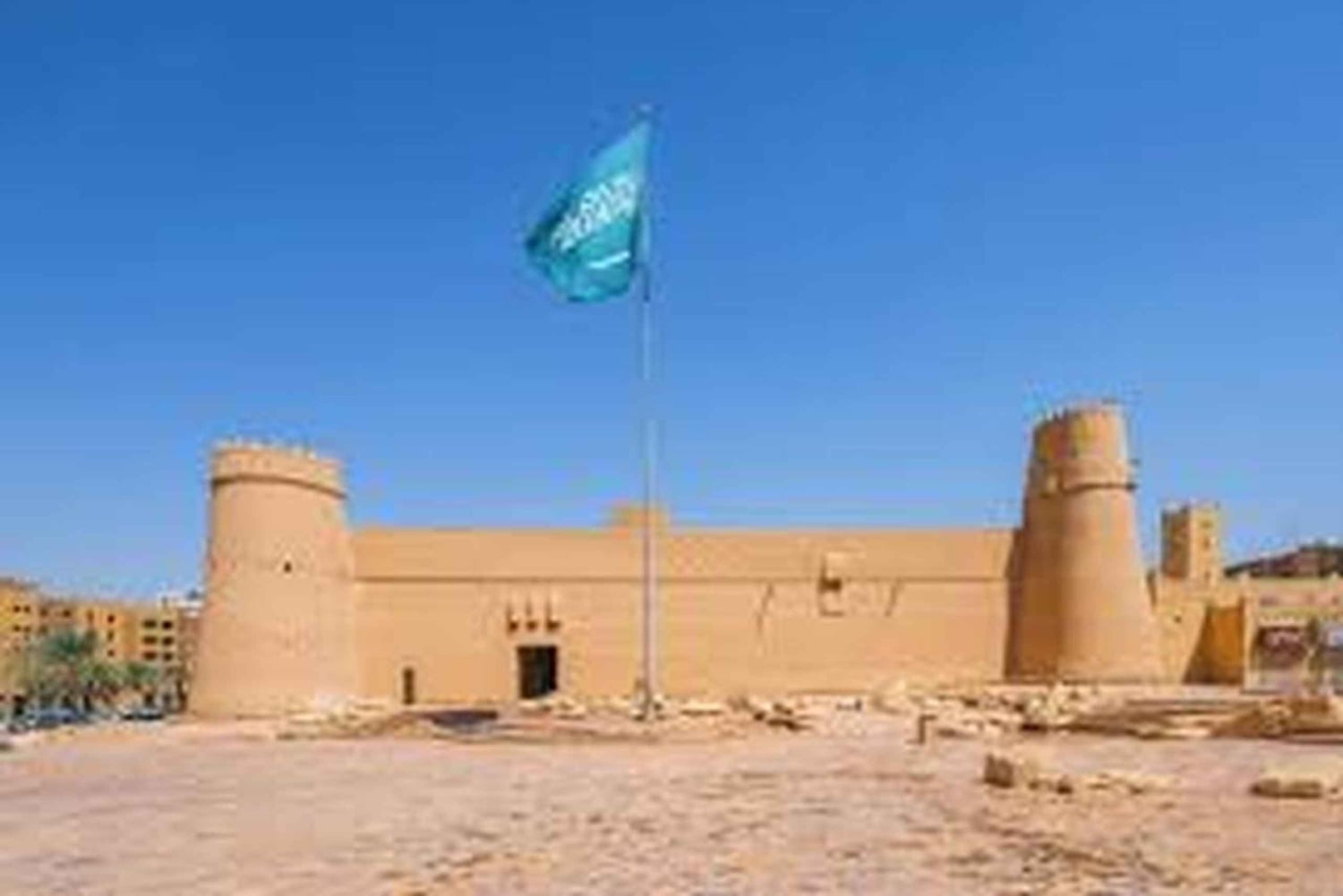 Saudi Arabia: 10-Day Guided Tour with Accommodation