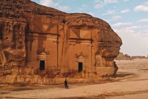 Saudi Arabia: the Beauty of AlUla with a Day Tour