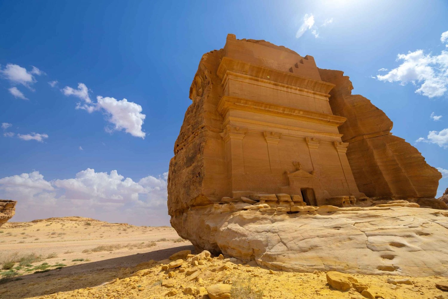 Saudi Arabia: Hegra Heritage (AlUla) Expedition