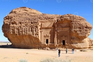 Saudi Arabia: Madain Saleh Tour