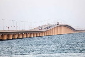 Saudi Arabia Tour from Bahrain including Traditional Meal