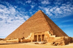 Sharm El Sheikh: Cairo Day Trip with Pyramids and Lunch