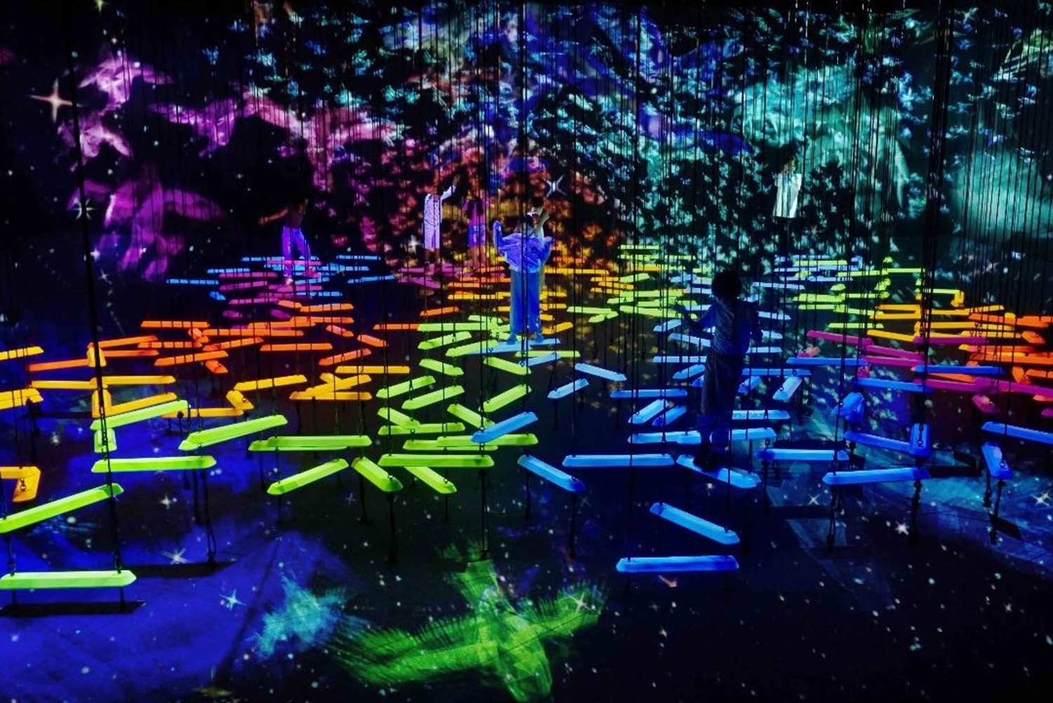 Step Into a Borderless World at teamLab Borderless Jeddah