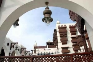 Tour pelo Museu da Cidade Internacional de Tayebat