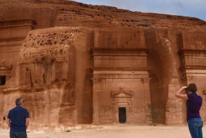 Visite de l'incroyable site patrimonial de Hegra à AlUla