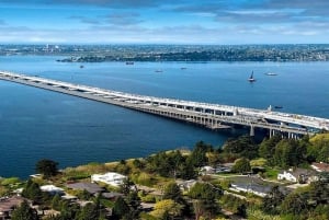 From Seattle: 5-hour Seattle and Suburbs Attractions Tour