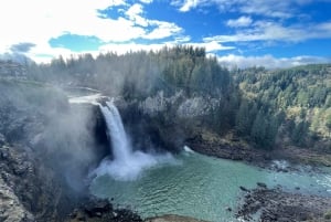 From Seattle: Snoqualmie Falls and Wineries Tour w/ Transfer