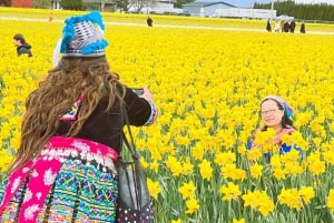 From Seattle: Tour of Skagit Valley Tulip Festival