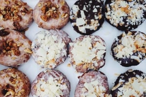 Seattle: Guided Delicious Donut Tour with Tastings