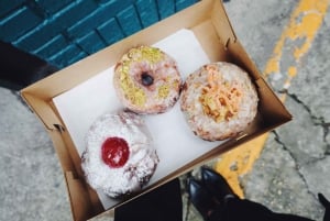 Seattle: Guided Delicious Donut Tour with Tastings