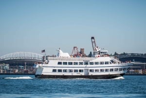 Seattle: Harbor Cruise with Live Narration